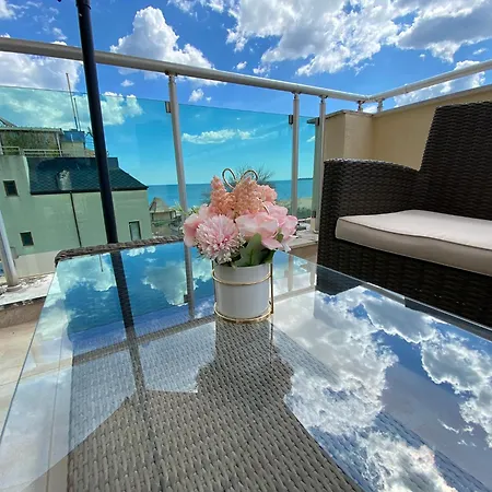 Ys Apartment